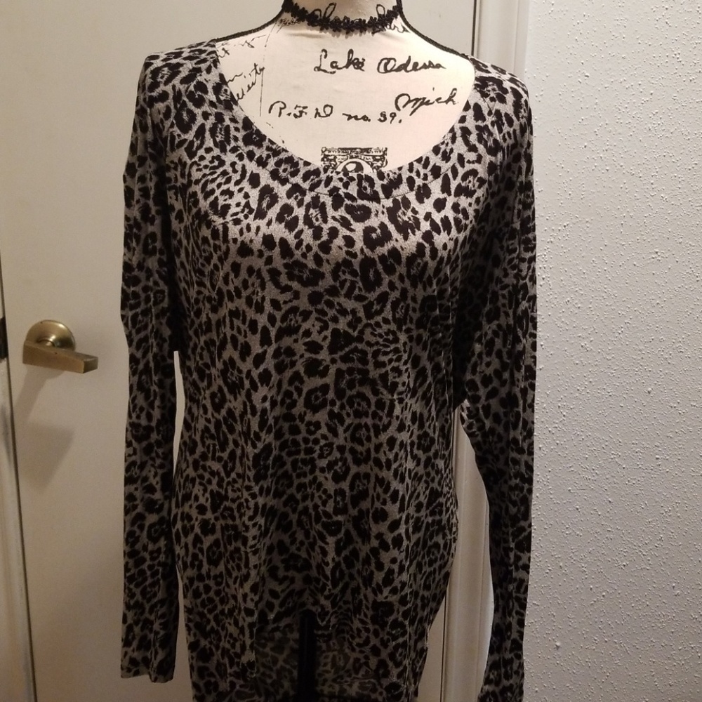 Express Backless Leopard Top - Picture 2 of 3